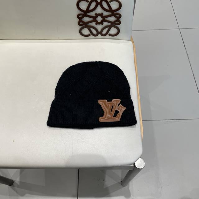 Lv Louise New Beanie Ddd