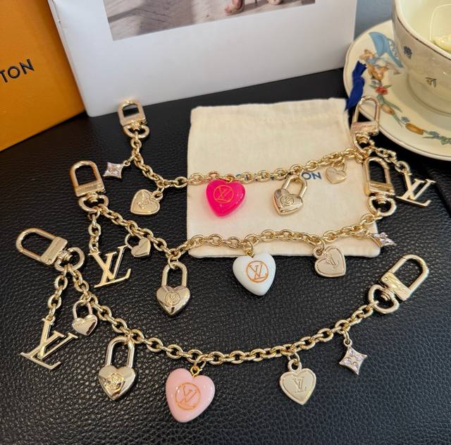 LV Keychain Official New Bag Chain Charm Multifunctional Chain Bag Ornament & Ba