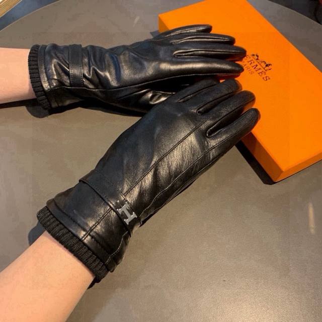 2025 New Exclusive First Release Touchscreen Gloves, Hermes Original Quality, Of