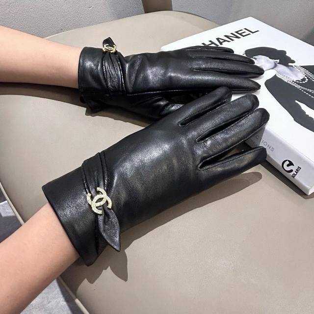 2025 New Exclusive First Release Touchscreen Gloves Chanel Original Quality, Off