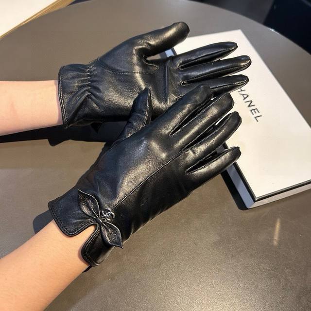 2025 New Exclusive First Release Touchscreen Gloves Chanel Original Quality, Off