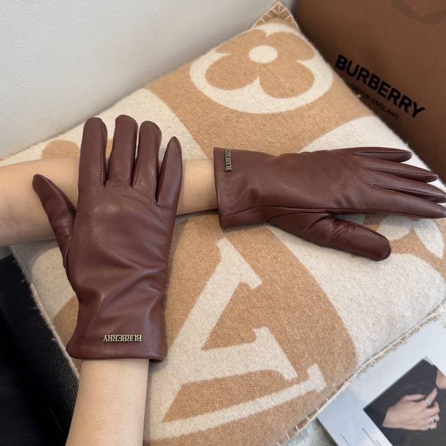 Burberry new arrival lambskin gloves, stylish gloves, warm for autumn and winter