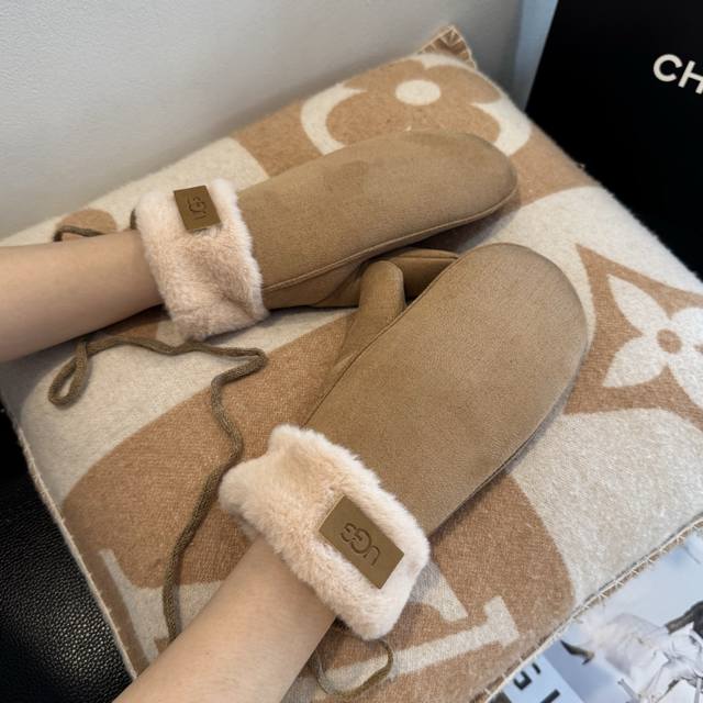 Ugg2025 wool gloves are worth comparing with similar products of different quali