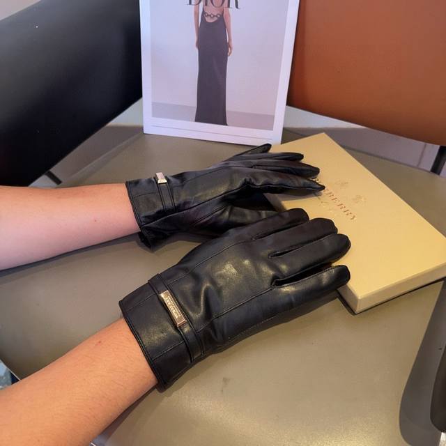 Burberry Men's New Lambskin Gloves, stylish gloves, warm fleece lining for autum