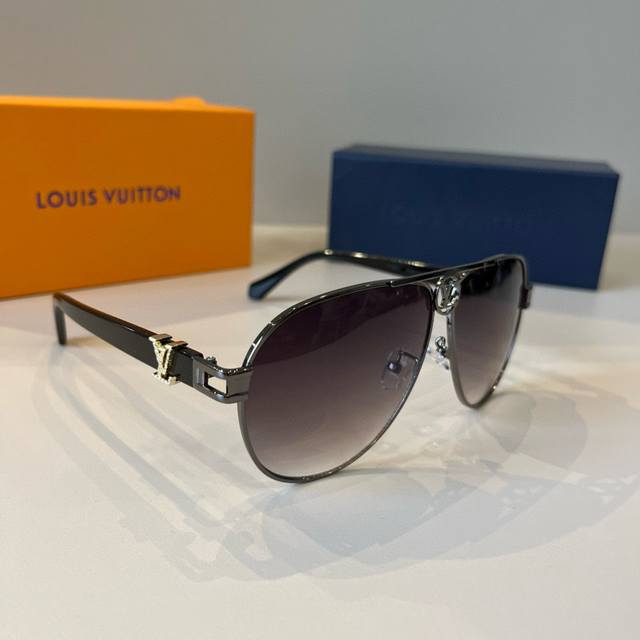 Louis Vuitton New Release Sunglasses (Ddd) Unisex