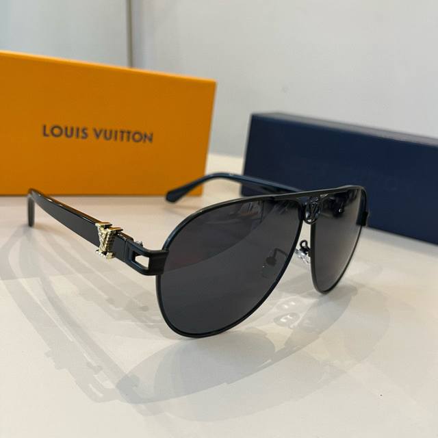 Louis Vuitton New Release Sunglasses (Ddd) Unisex