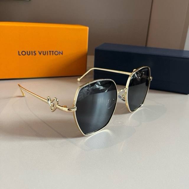 Louis Vuitton sunglasses, sunshades, high-fashion European and American style, D