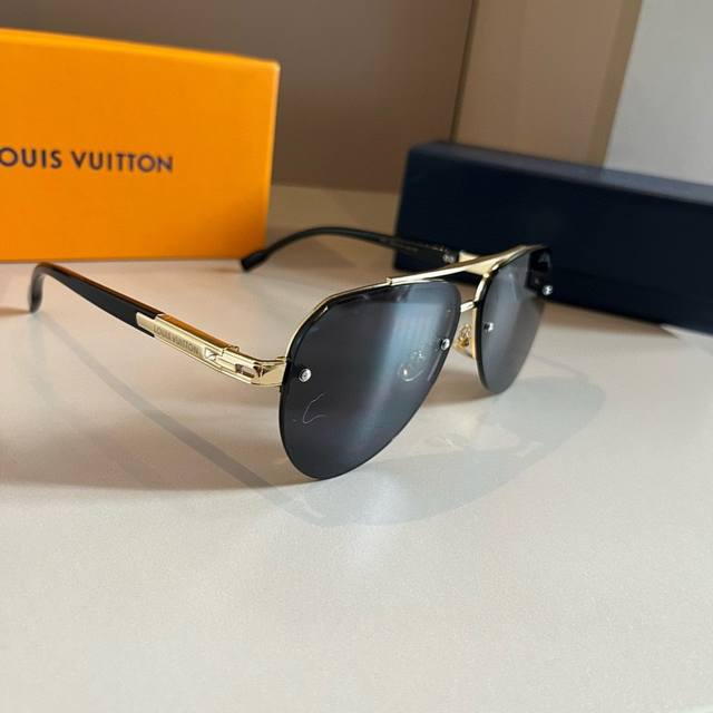 Louis Vuitton New Release Sunglasses (Ddd) Unisex