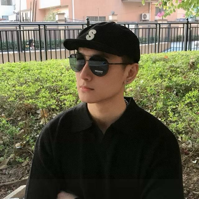 Lv Men's Colorful Aviator Polarized Sunglasses Material: High-definition nylon,