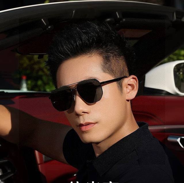 Gucci 2025 New Unisex Couple Sunglasses, Polygonal Sunglasses, IP Electroplating