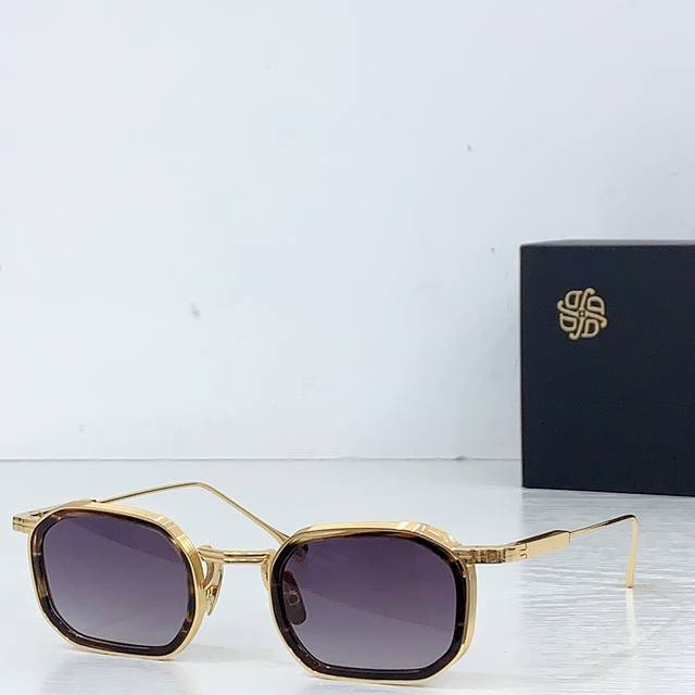 Color Changing John Daila Model: Samuel Size: 47 (22-145) Comes with box ~~ Ddd