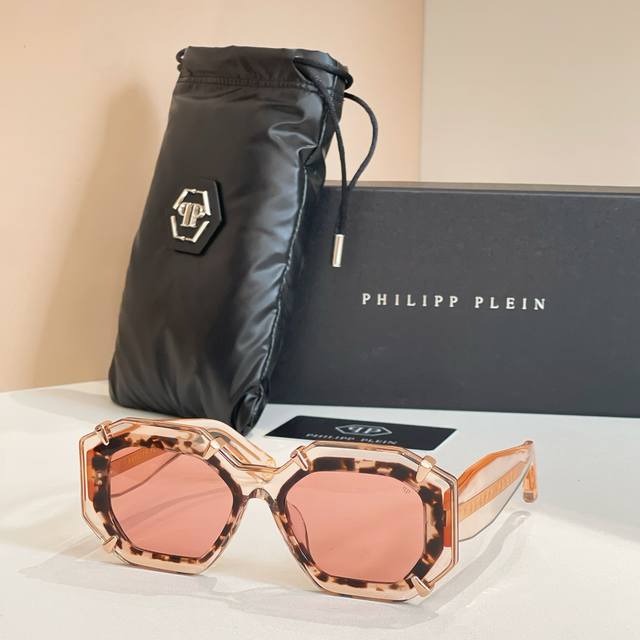 Philipp Pleinmodel:Sp Vsize:52 port 18-140 Ddd