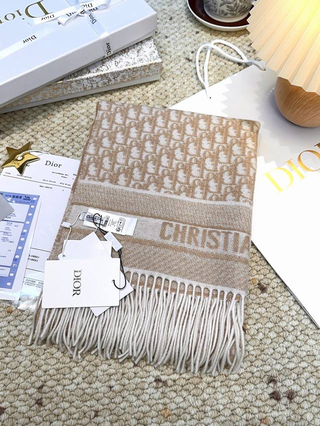 Dior's latest Oblique print scarf reinterprets the classic Dior logo with a mode