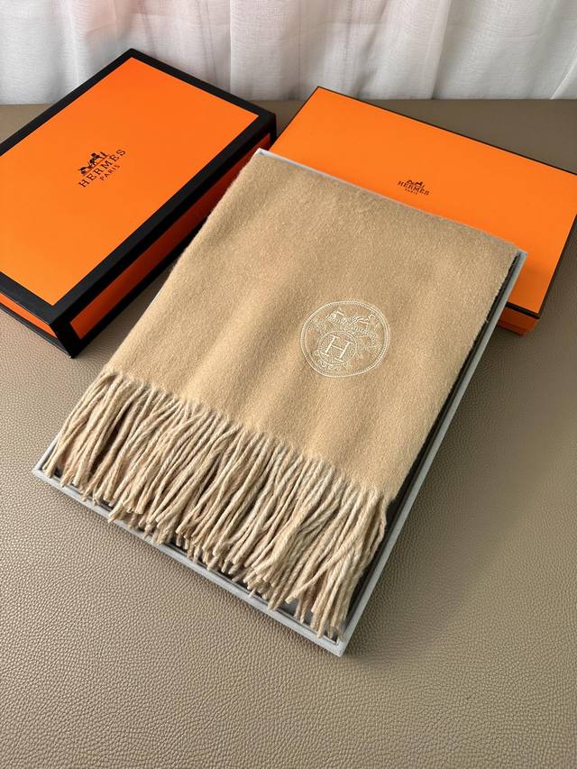 Hermes. Classic double-sided cashmere shawl - camel and apricot, 1:1 replica fro
