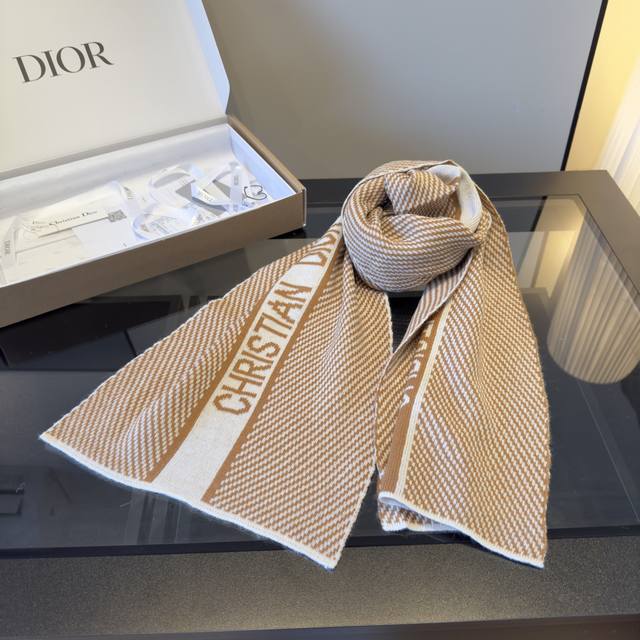 Dior Fall/Winter New Arrival - Letter Print Knitwear! Classic Logo Jacquard - Ch