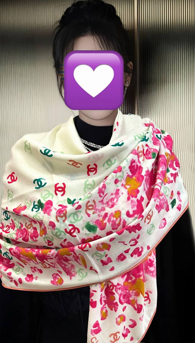 Chanel 2025 double-sided tonal print is so beautiful! The classic camellia hat d