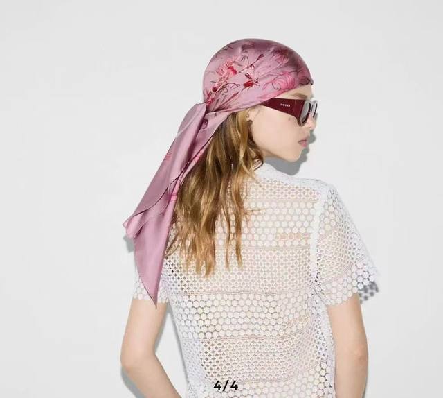 New Gucci Floral Silk Scarf - Twill Silk, Exquisitely Hand-Rolled Edges, Smooth