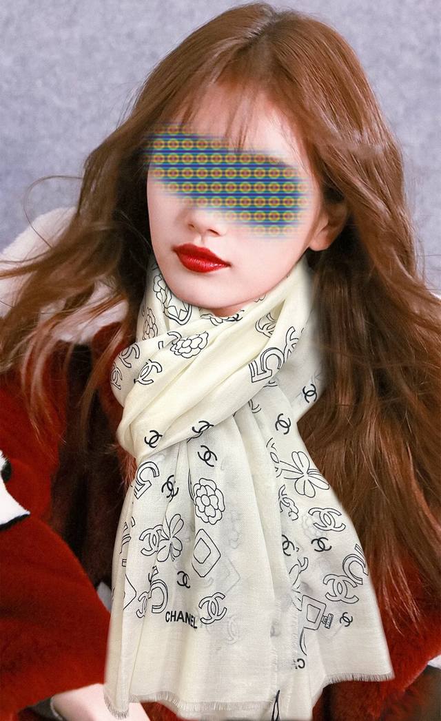 This popular Chanel-style shawl is so beautiful! [lips emoji] The latest 2025 de
