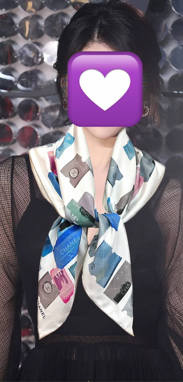 High-quality Chanel 24K stamp handkerchief, synchronized with the official websi