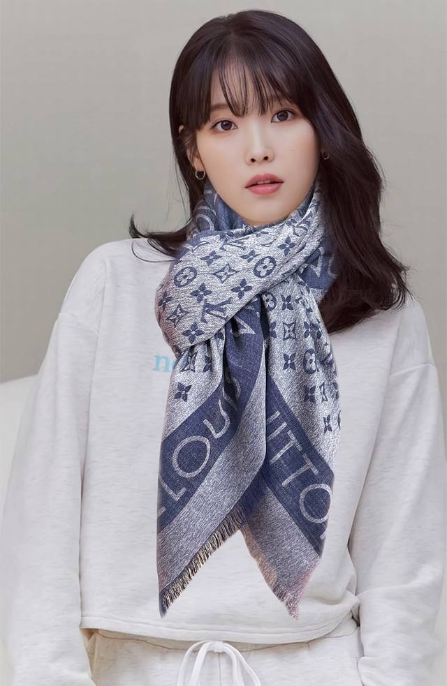 2610 Latest LV style, highly recommended! So beautiful, timeless, and worth the