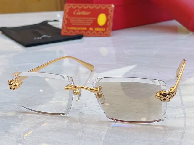 Photochromic lenses, Cartier new sunglasses, Mod: Ct0783S, Size: 58 (17-143 DDD