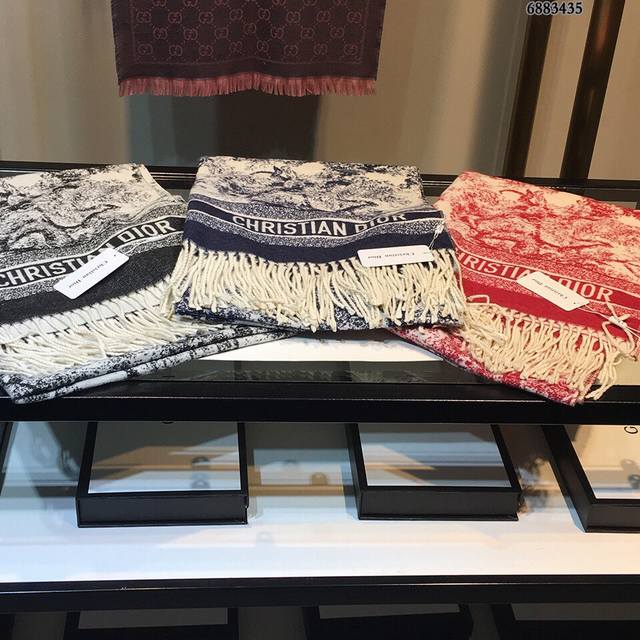 Superb Dior Shawl Xie Na and Angelababy's Same Style Highly Recommended Dior Ani