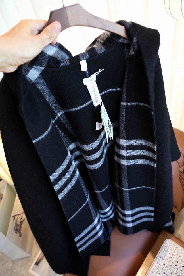 Zhang Jingyi's same style shawl, full of atmosphere! A rare and highly sought-a