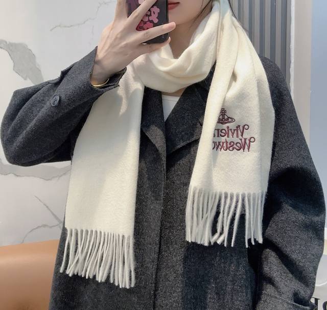 Vivian Xi's Premium Cashmere Scarf - Perfect for gifting or keeping for yoursel