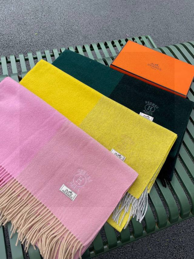 Hermes' latest style, H embroidered wool blanket, I absolutely love the three co