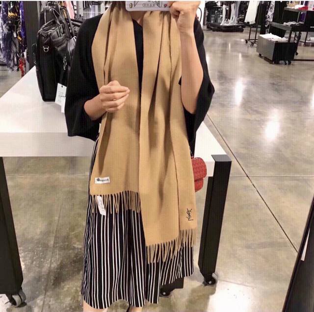 YSL Saint Laurent 100% cashmere version, incredibly soft to the touch. A rare fi