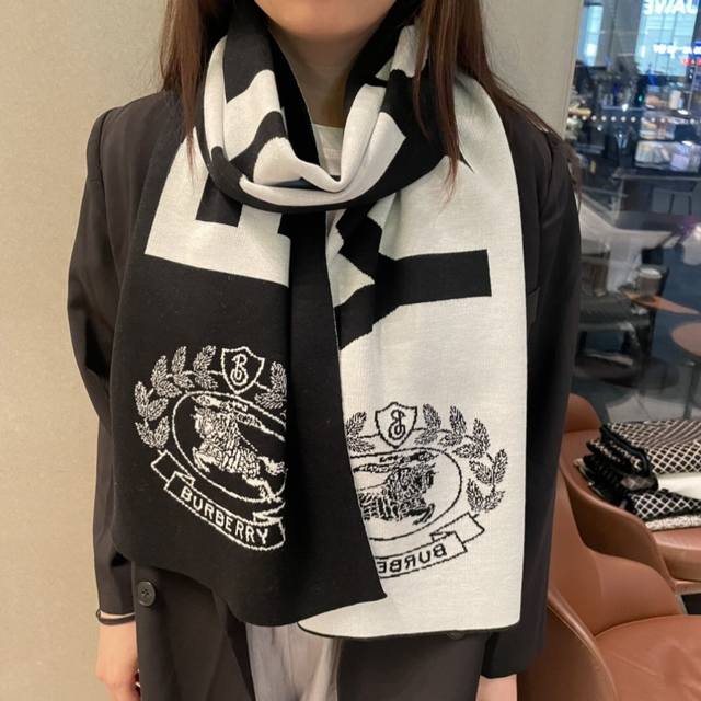 VIP Recommendation: Burberry's latest top-quality cashmere scarf, a hot seller!