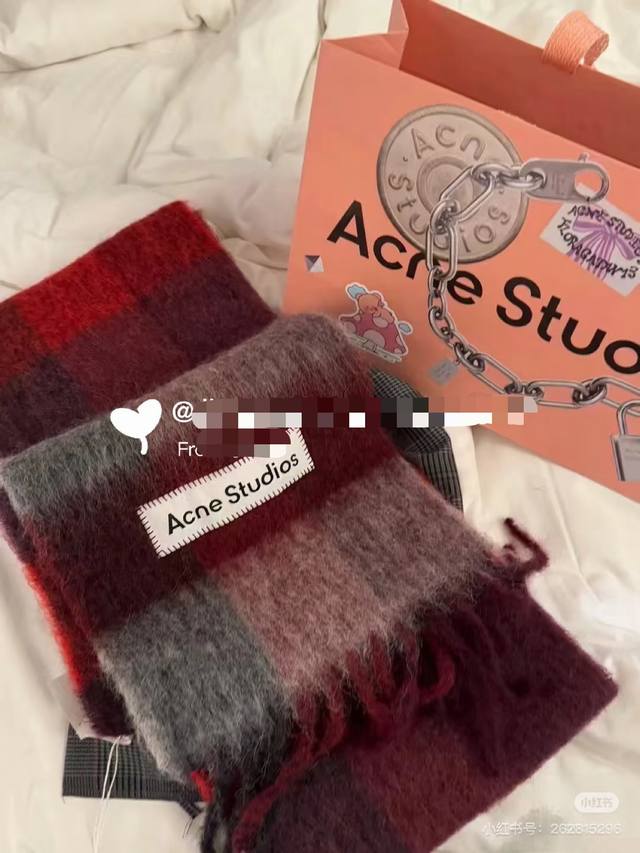 Original factory order, Acne's new alpaca and mohair rainbow scarf, the warm co