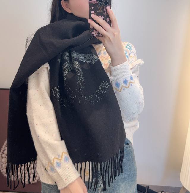 Chanel Gold Thread Logo Gradient Latest jacquard gradient technology, understat