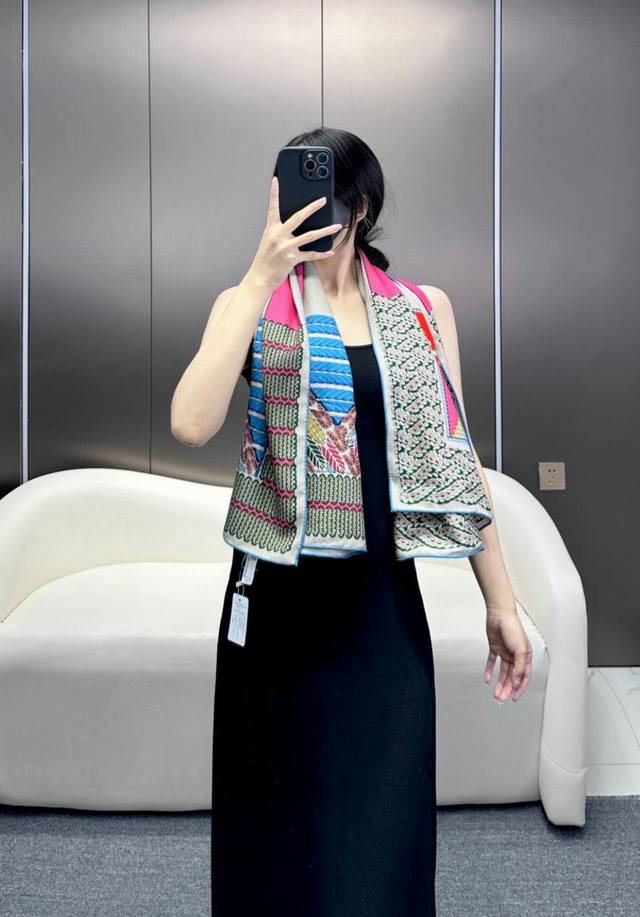 Hermes Dressage Tressage Autumn/Winter Dressage Tressage Designer: Virginie Jami