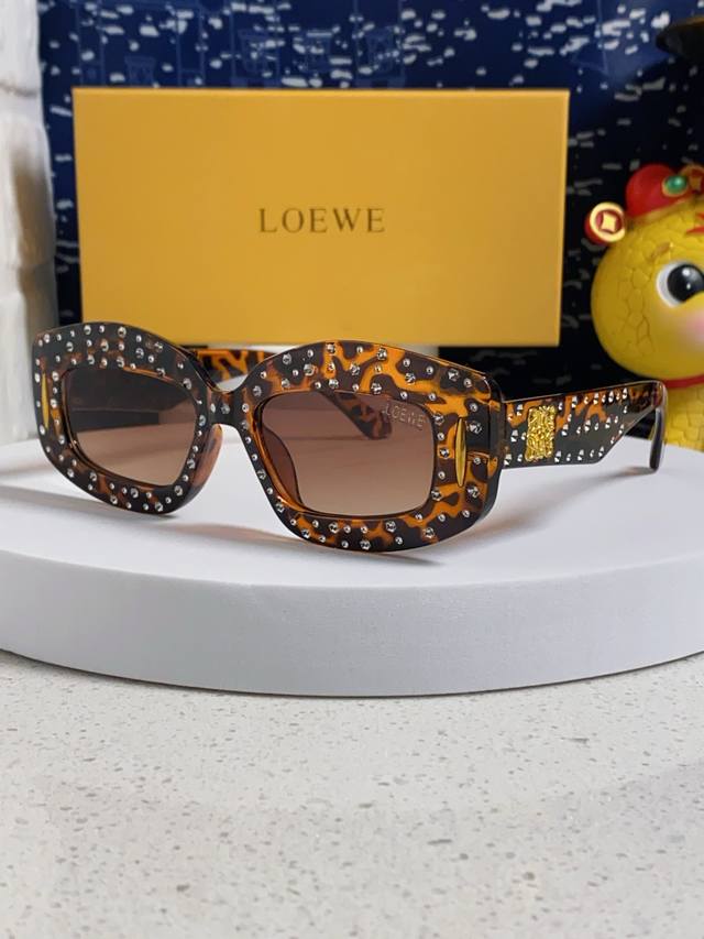 Loewe 2025 New Diamond-Studded Sunglasses for Men and Women, Stylish and High-En
