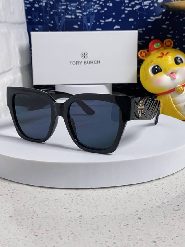 Tory Burch 2025 New Women's Sunglasses, Large Square Frame, Popular with Interne