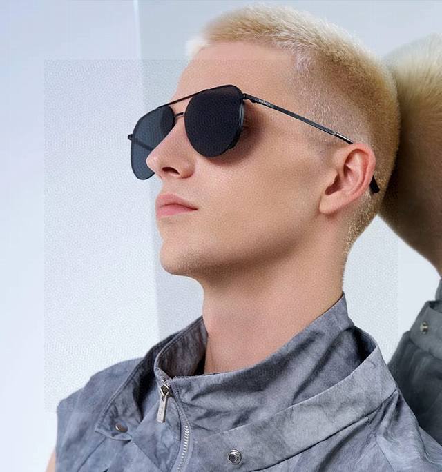 Lv Men's Colorful Aviator Polarized Sunglasses Material: High-definition nylon,