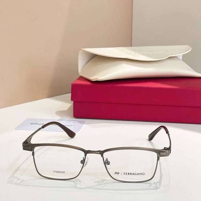 999.9Xsalvatore Ferragamo* Model: SF9010 Size: 53-17-139 Titanium ~~~High Versio