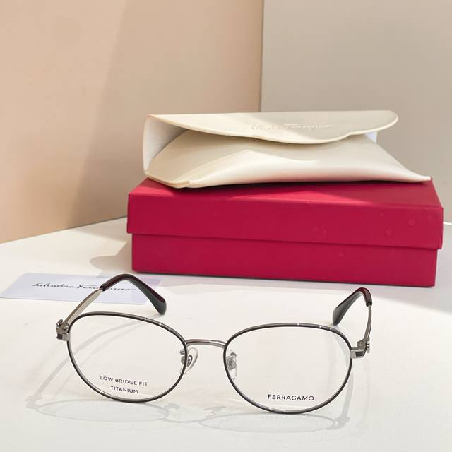 Salvatore Ferragamo* Model: Sf2593Lb Size: 54cm (17-140cm) High Version~~ DDD