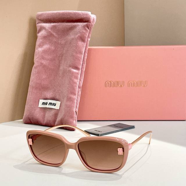 Miu Mi*Model: Mu 1896Lsize: 62 ports 17-145 DDD