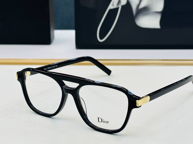 Recommended Dio* R11 Size: 54cm (16-145cm) Fashionistas love this stylish and ve