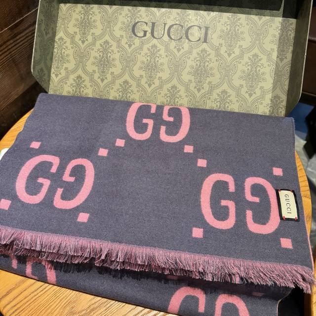 Gucci's Top Pick: The Gg logo, a quintessential element of Gucci's heritage, is
