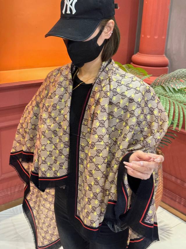 New Gucci design! The sparse, layered print is exquisite and truly special. It