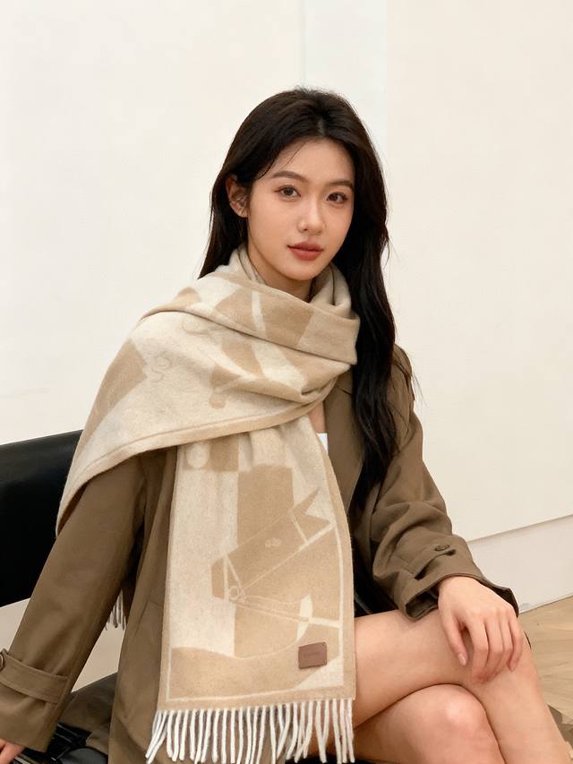 Hermes Paris Fashion Show Business Men's and Women's Cashmere Scarf OEM Factory