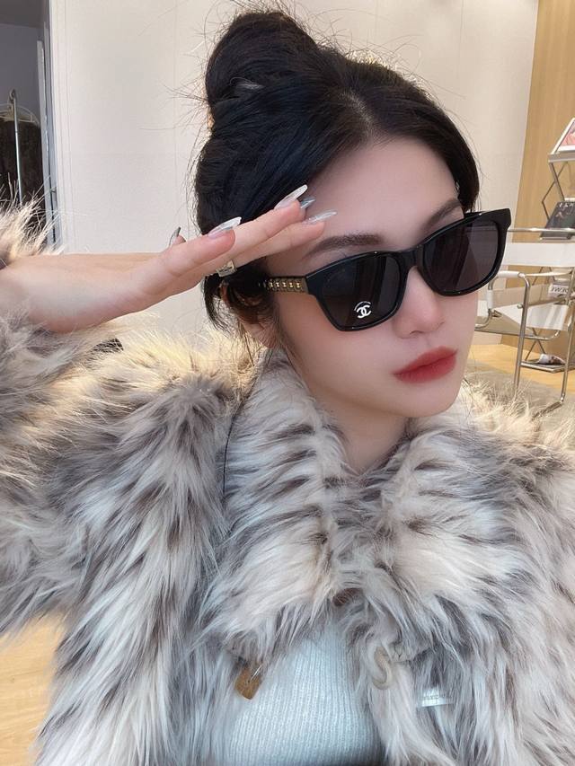 Chanel new quilted logo sunglasses, unisex Ch5484 DDD