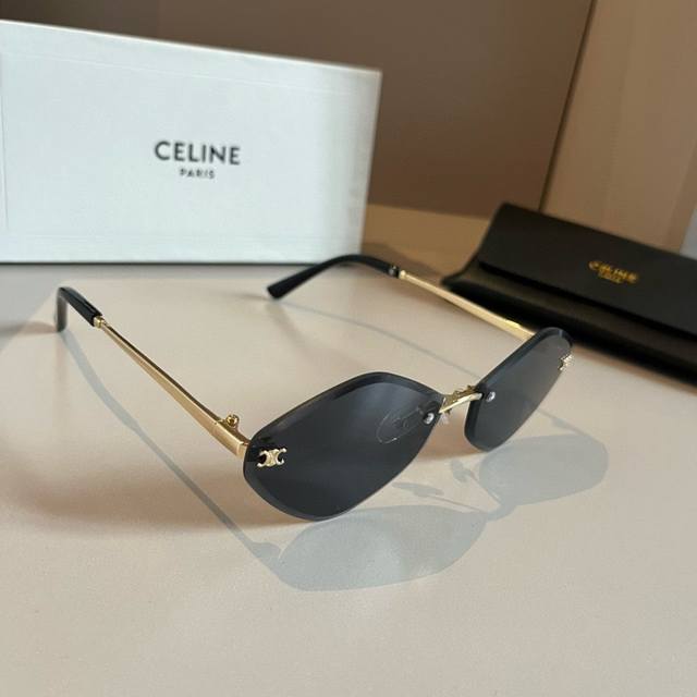 Celine cat-eye sunglasses DDD