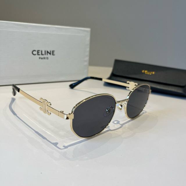Celine Arc de Triomphe Sunglasses - No Need to Hesitate! Lisa, the same style wo
