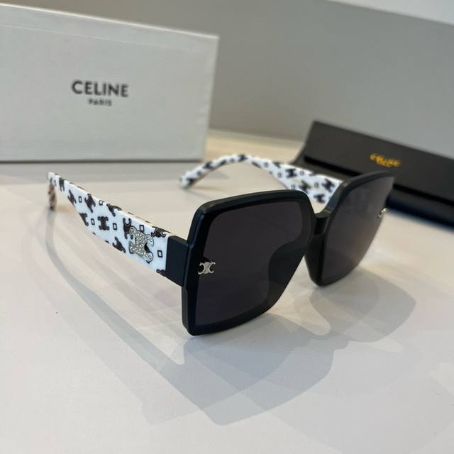Celine's new sunglasses, lightweight and comfortable frame, sun protection and f