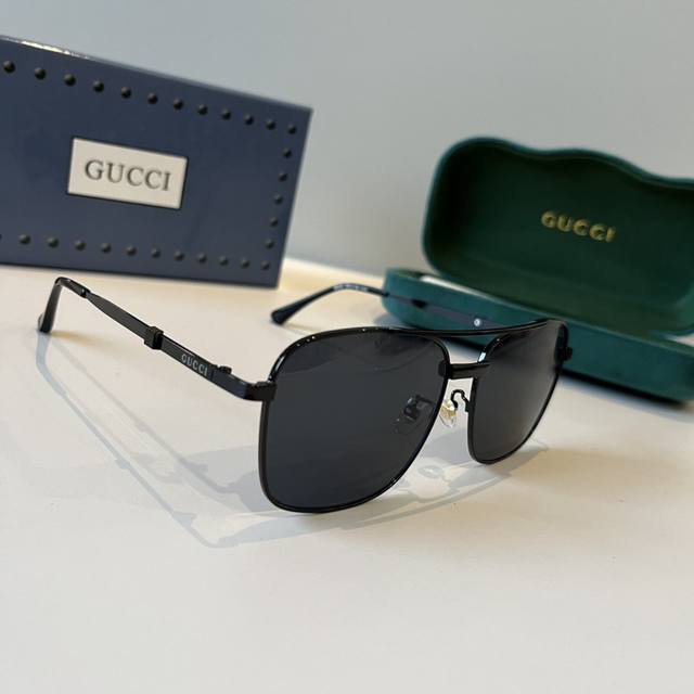Gucci New Sunglasses (DDD) Unisex