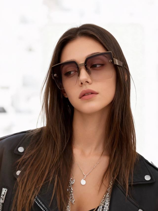 Dior 2025 Spring New Trendy Square Frame Sunglasses, High Quality, Comfortable t